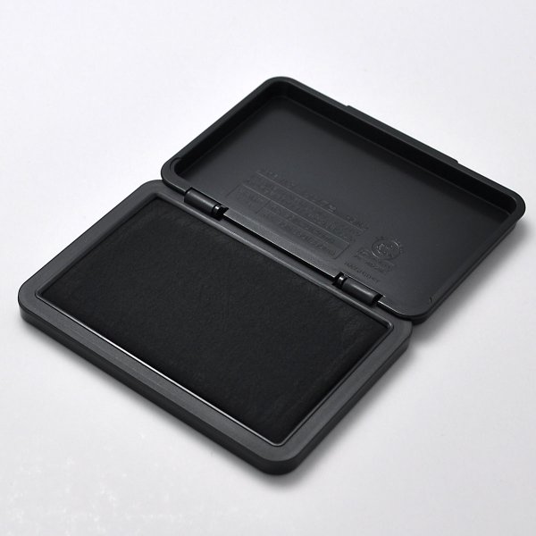 画像2: シヤチハタ スタンプ台中型（黒インク） (2)